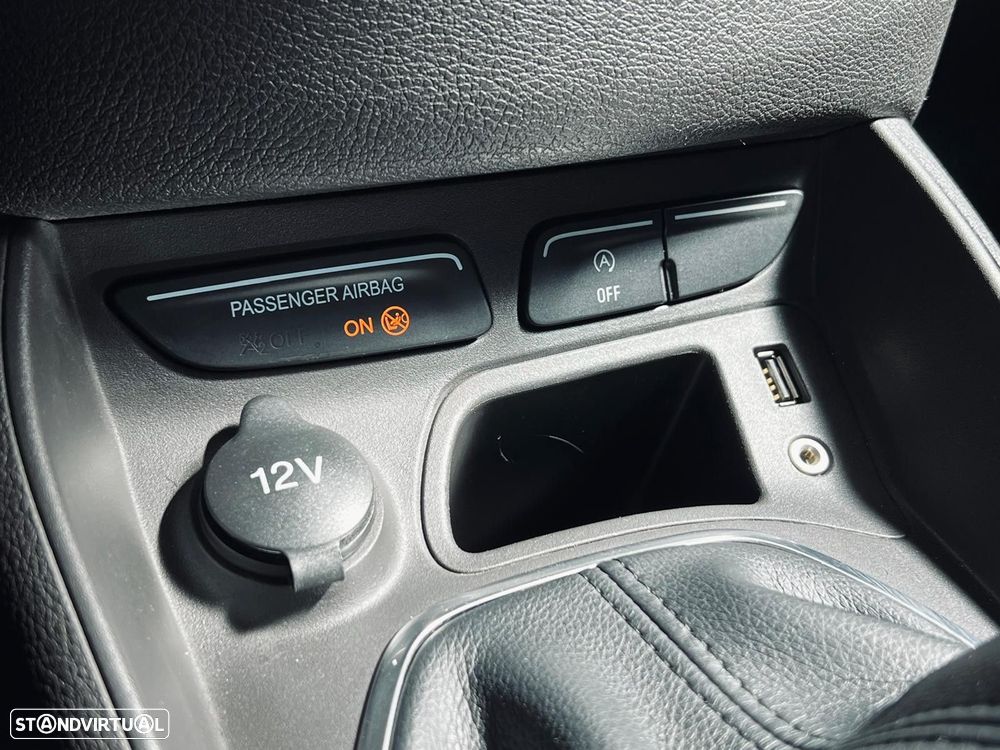 Ford Tourneo Courier 1.0 EcoBoost Titanium - 30