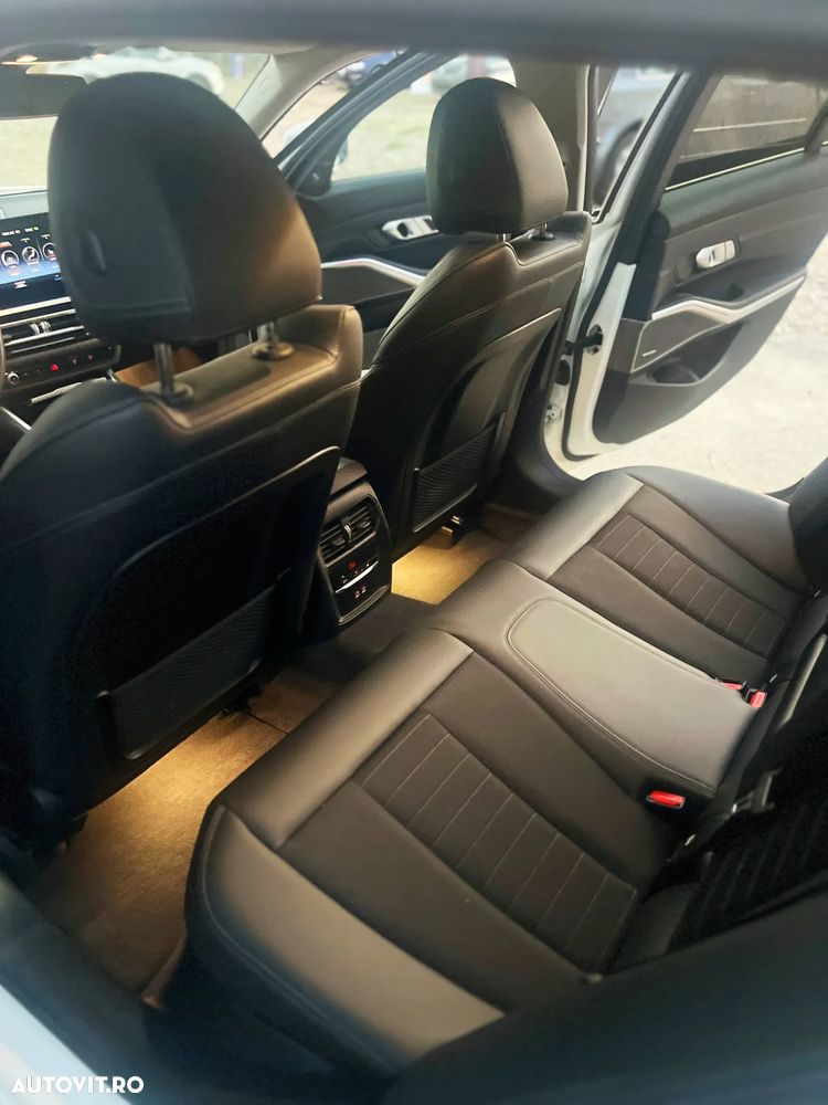 BMW Seria 3 320d AT MHEV - 14