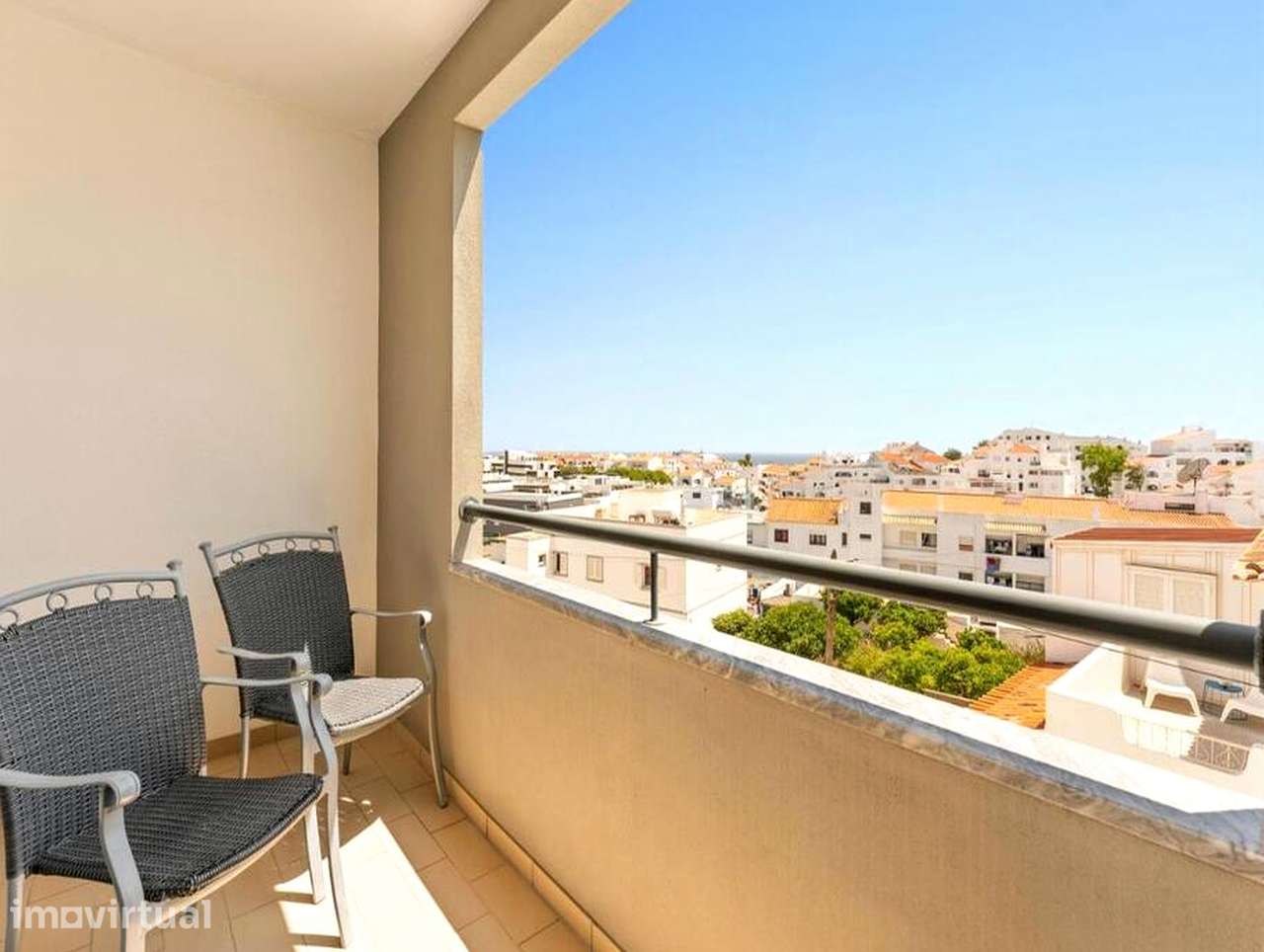 Apartamento T2 com varanda e ar condicionado Albufeira - Grande imagem: 2/29