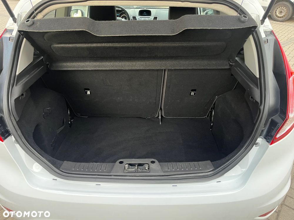 Ford Fiesta - 17