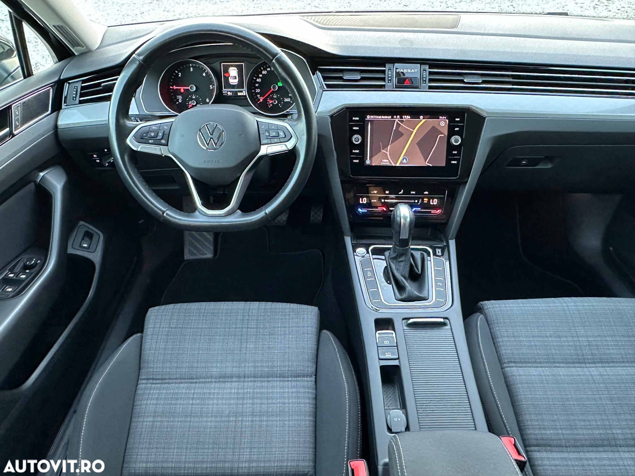 Volkswagen Passat - 9