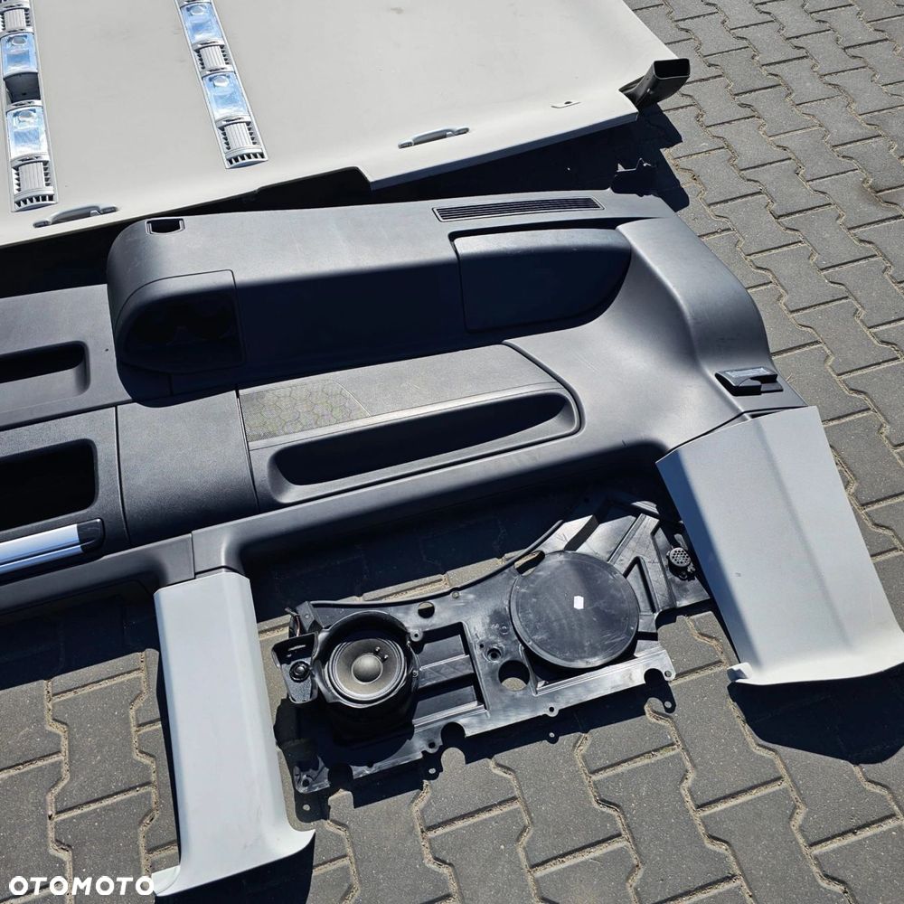 VW T6 MULTIVAN wnętrze podsufitka tapicerka słupek 1drzwi KOMPLET - 8