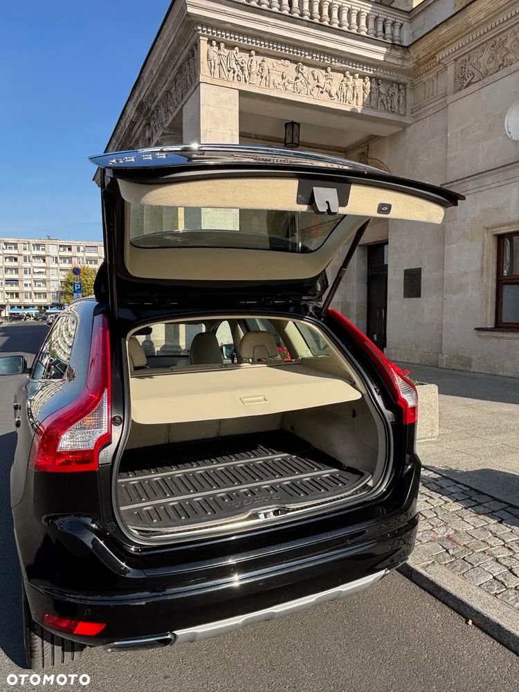 Volvo XC 60 T5 AWD Drive-E Momentum - 9