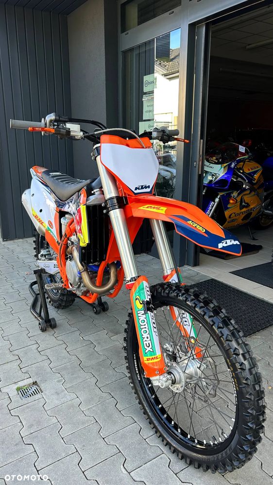 KTM SXF - 10