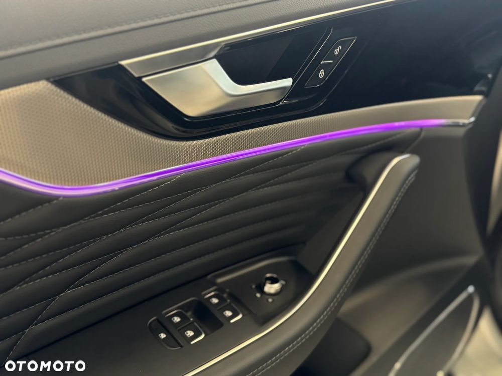 Hongqi HS5 2.0T AWD - 6