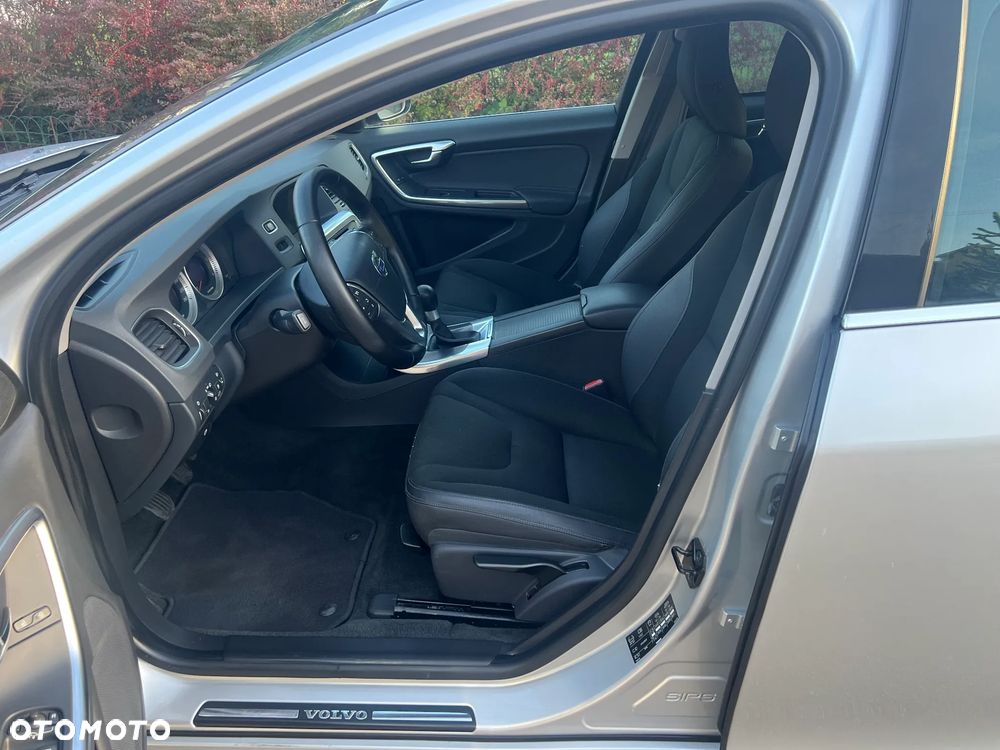 Volvo V60 - 8