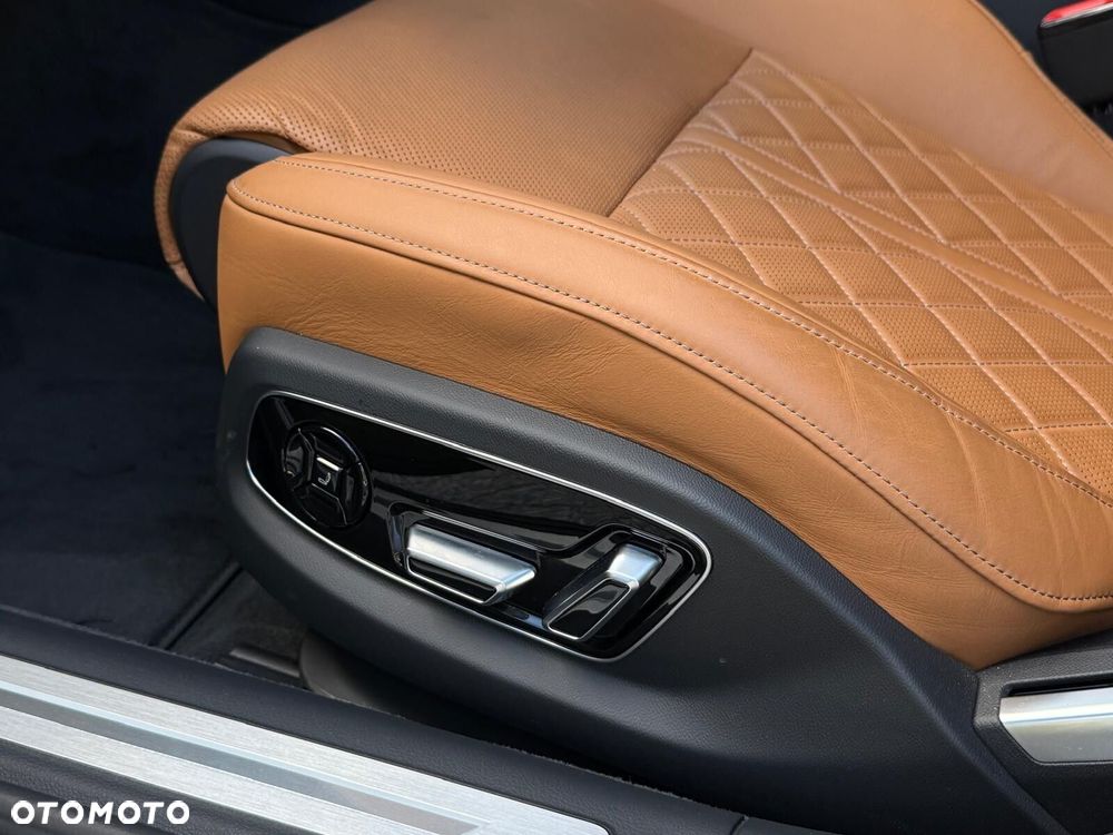 Audi A8 - 19
