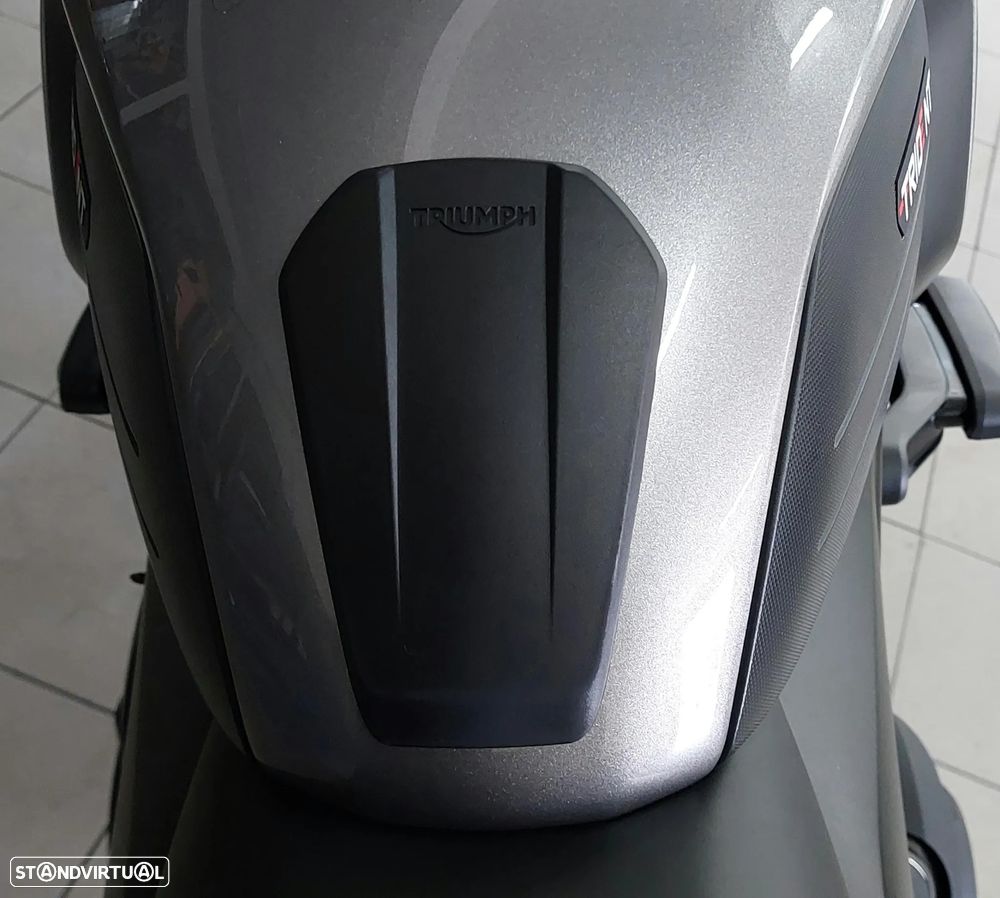 Triumph Trident 660 - 11