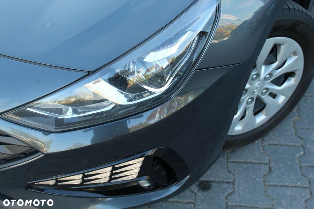 Hyundai i30 1.5 DPI Modern - 9
