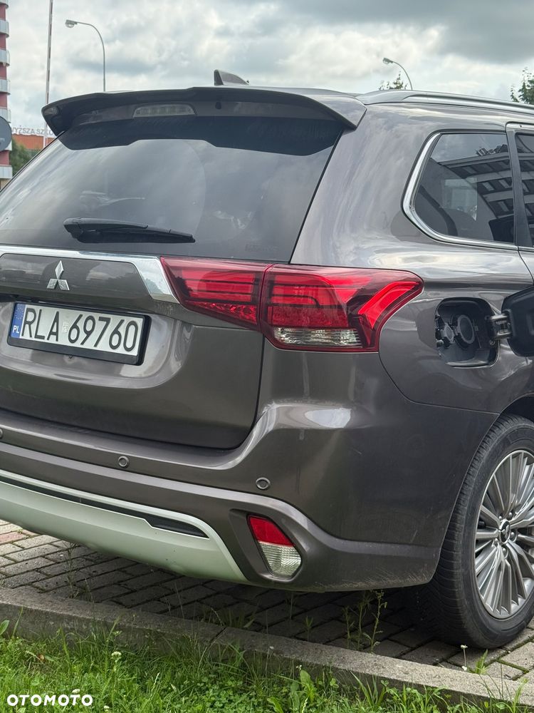 Mitsubishi Outlander - 6
