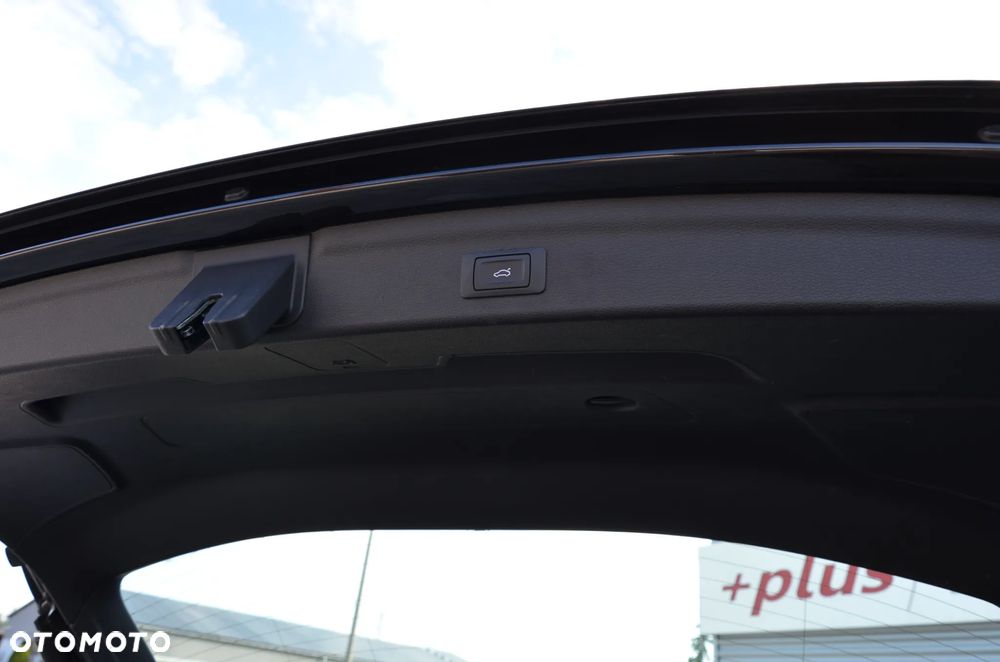 Audi Q3 35 TDI S-Line S tronic - 17