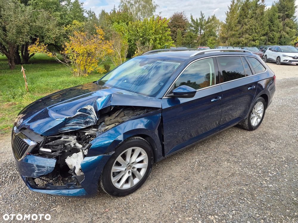 Skoda Superb 2.0 TDI DSG Ambition - 40