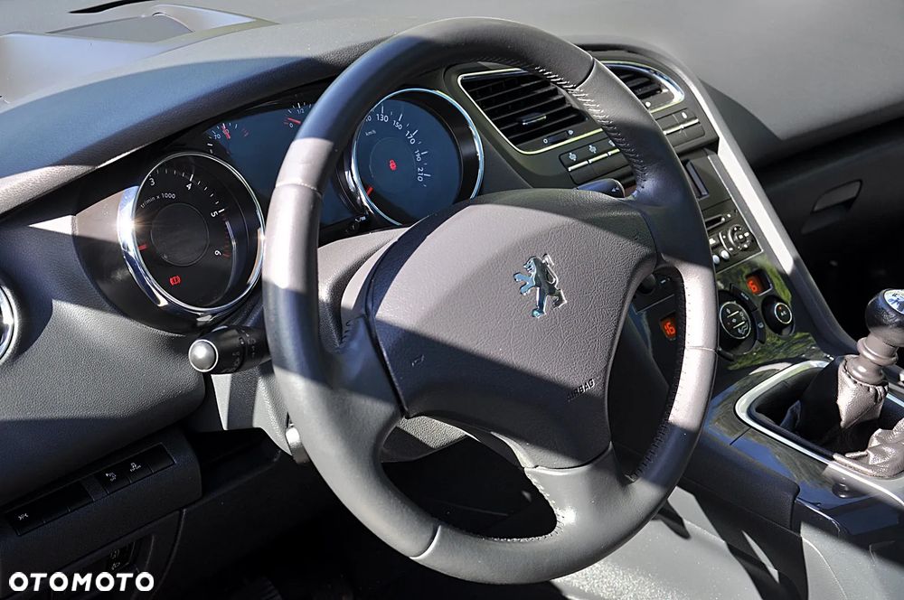 Peugeot 5008 2.0 HDi Family - 16