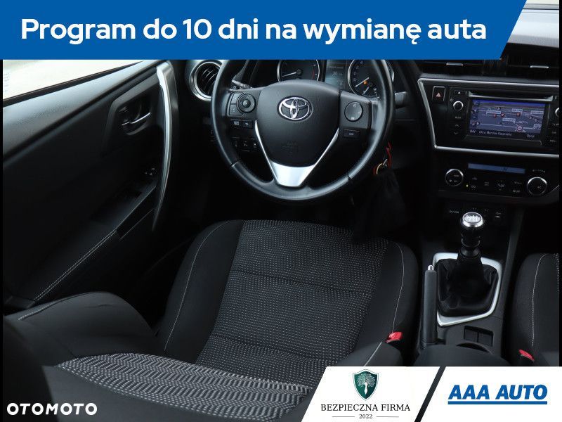 Toyota Auris - 9