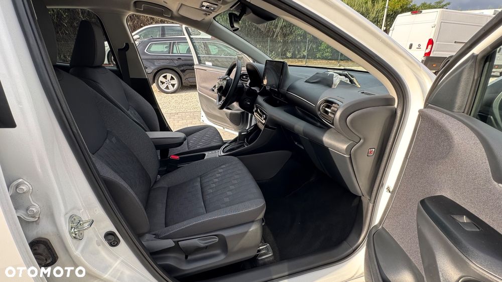 Toyota Yaris Hybrid 1.5 Style - 21