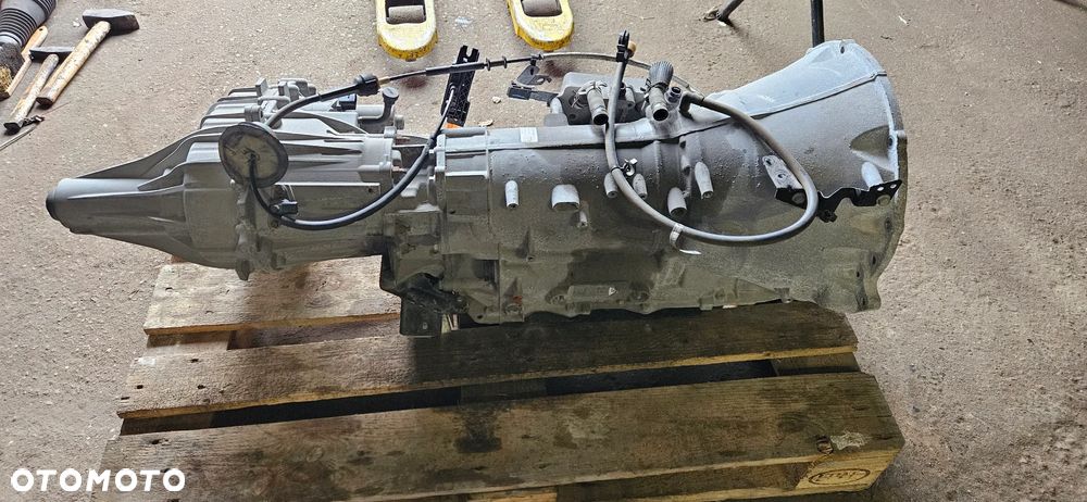 RAM 1500 V 5 2019- 4X4 5.7 HEMI Kompletna skrzynia biegów z konwerterem i reduktorem Skrzynia P68269509AA 8HP-75 Reduktor skrzyni P68250775AF - 8