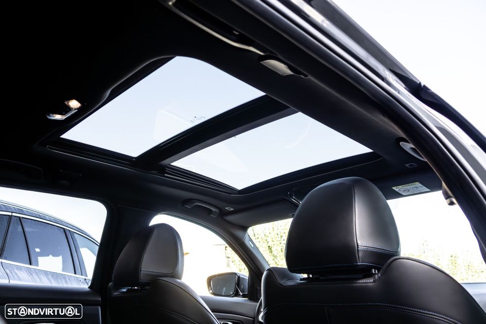 BMW 330 e Pack Desportivo M Pro Auto - 30