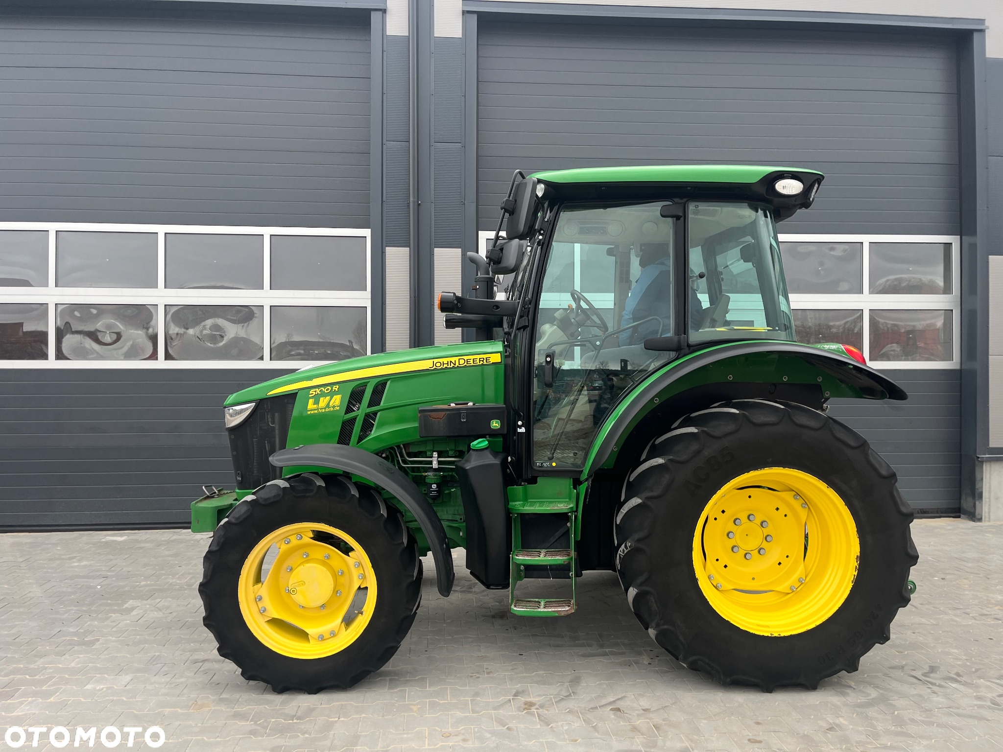 John Deere 5100r - 6