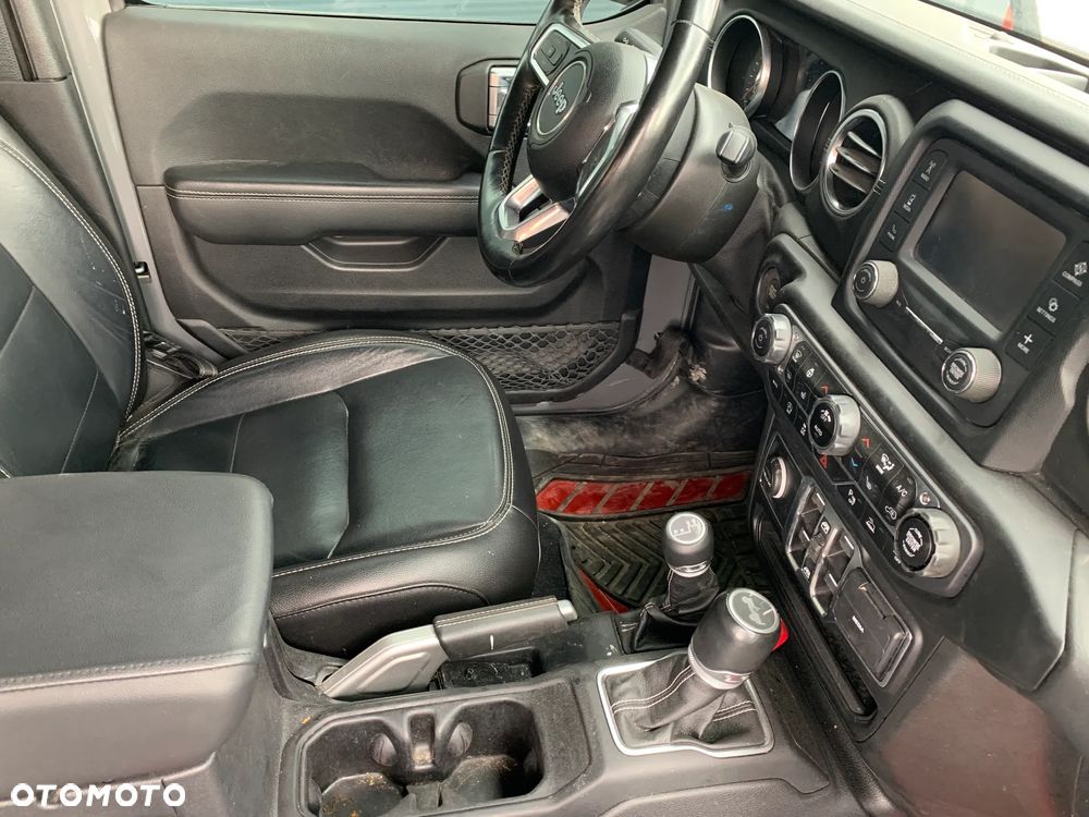Jeep Wrangler Unlimited GME 2.0 Turbo Sahara - 22