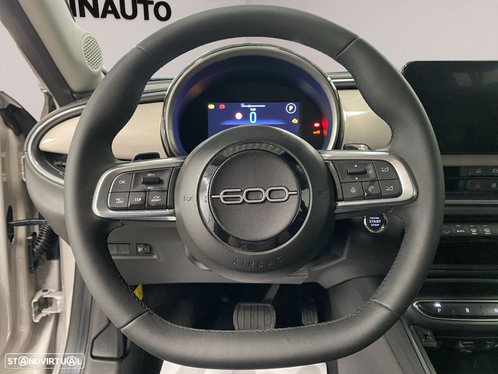 Fiat 600 1.2 Hybrid - 12