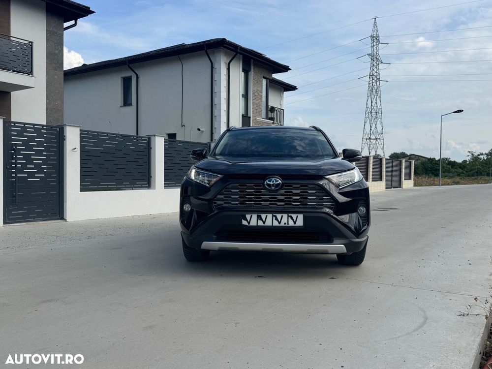 Toyota RAV4 - 1