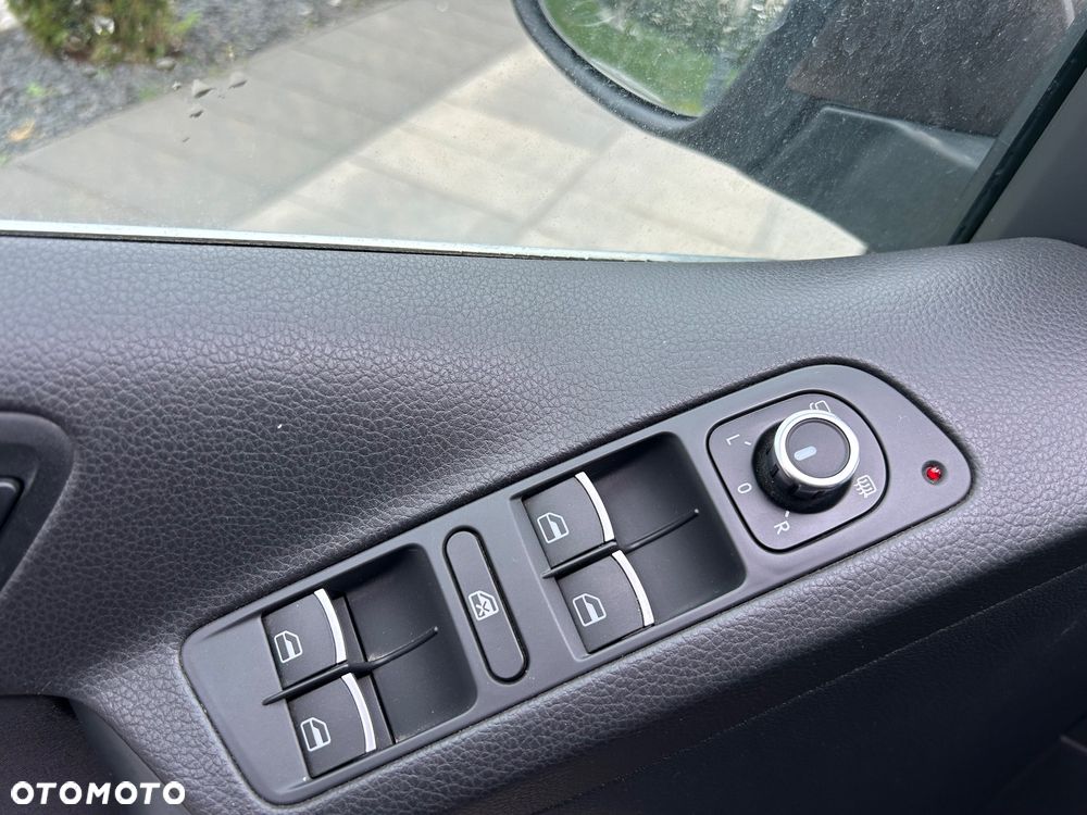 Volkswagen Tiguan 2.0 TDI DPF 4Motion BlueMotion Technology DSG Sport & Style - 22