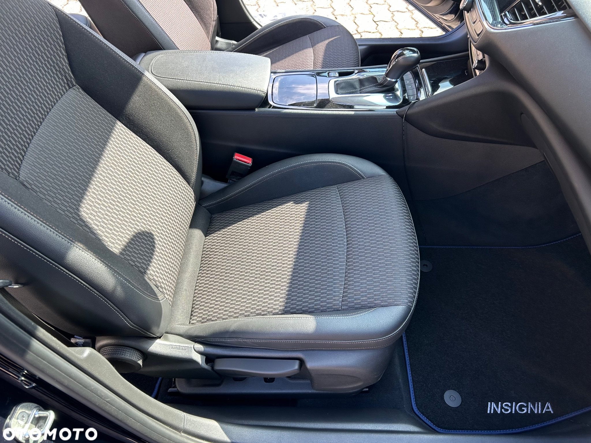 Opel Insignia CT 1.5 T Elite S&S - 36