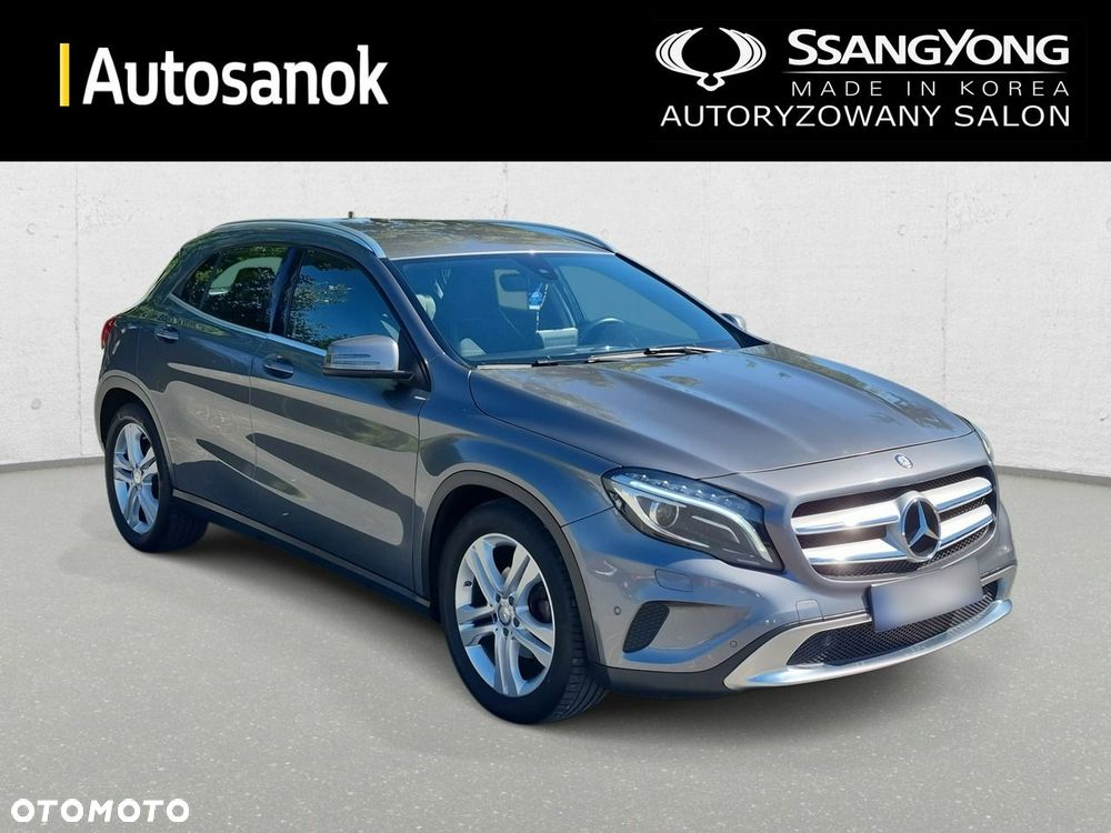Mercedes-Benz GLA 180 7G-DCT - 7