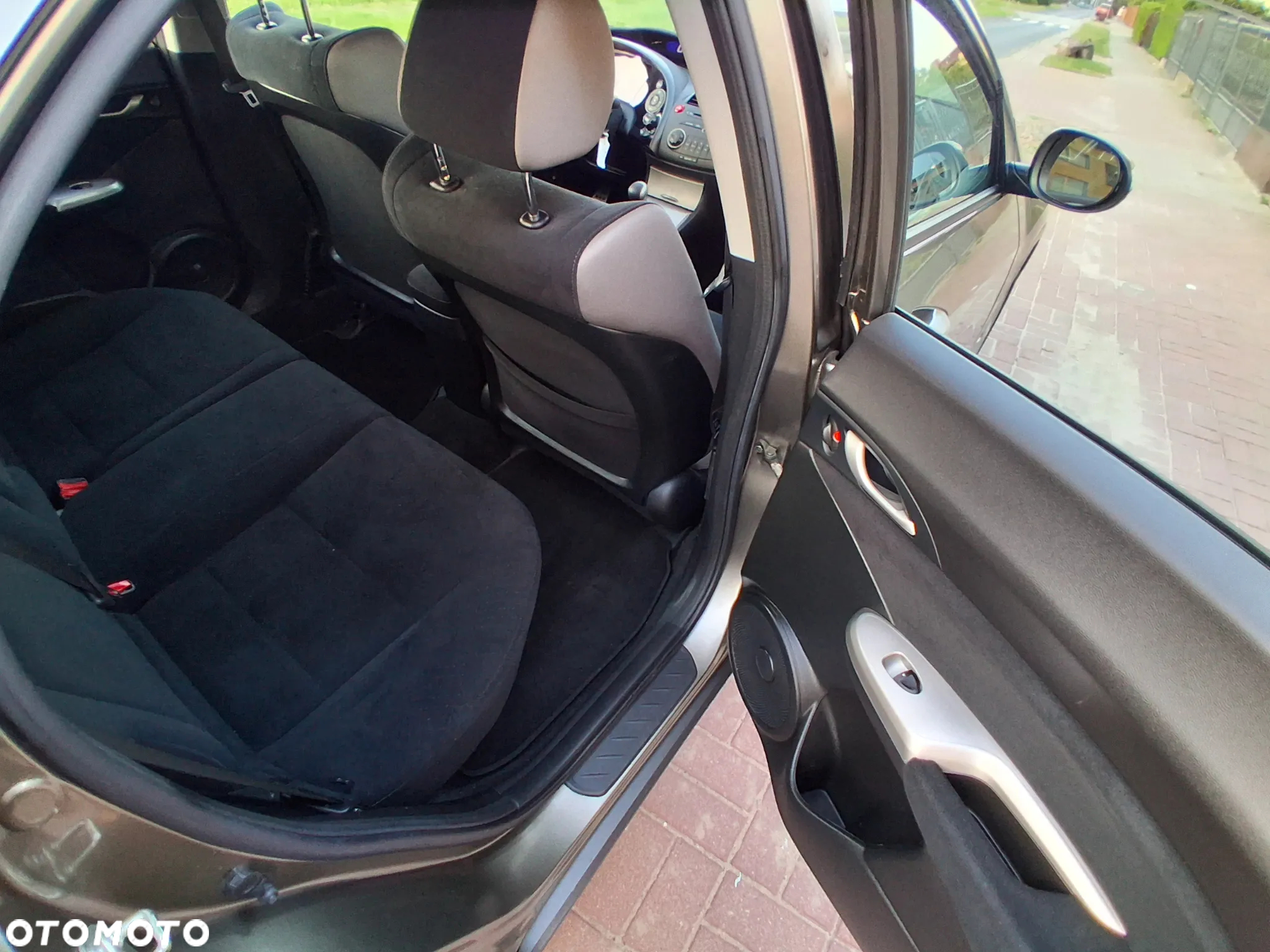 Honda Civic 1.8 Comfort - 29