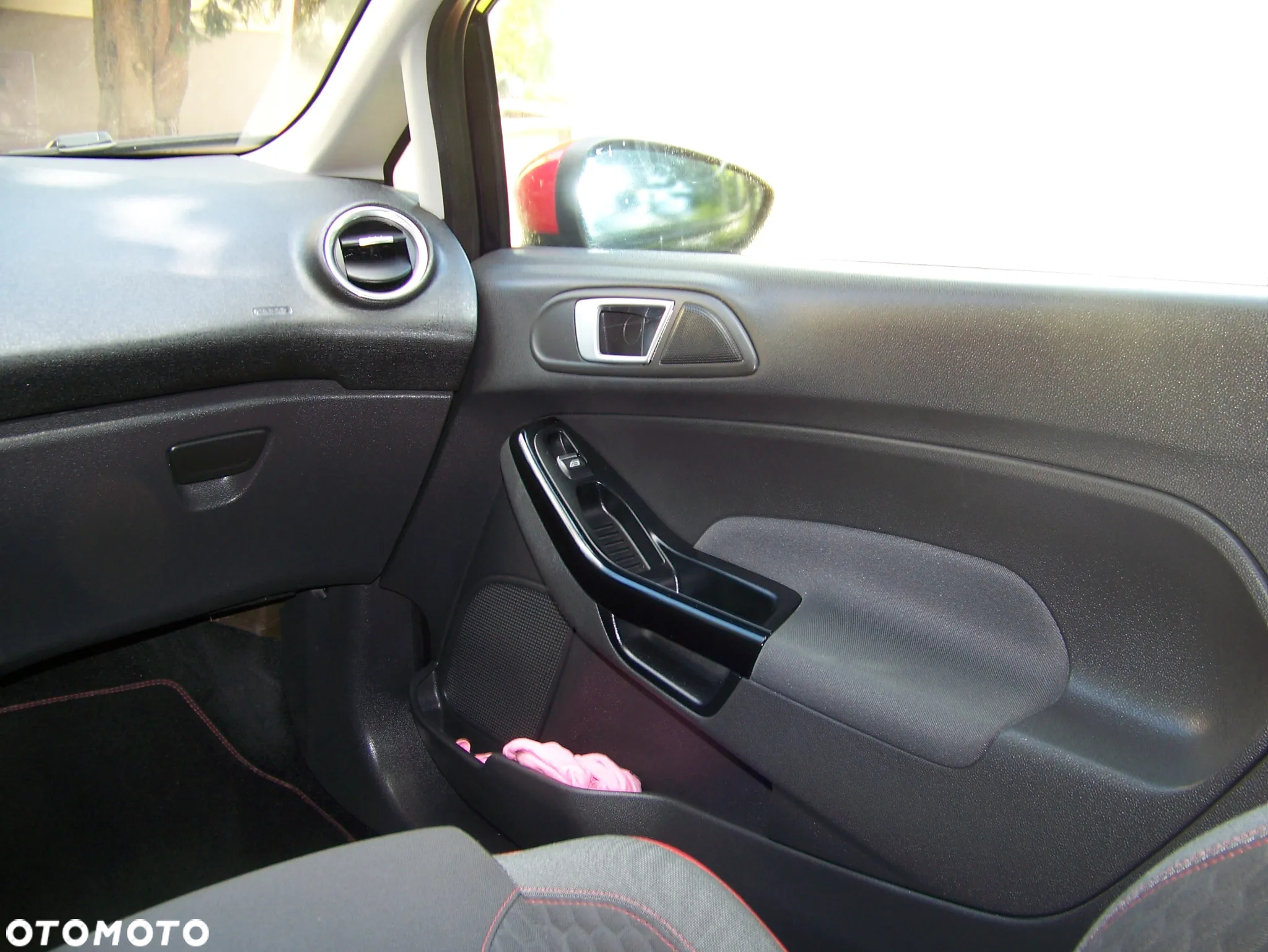 Ford Fiesta - 28