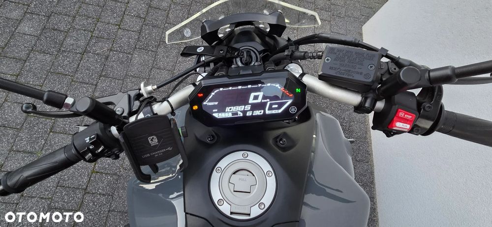 Yamaha MT - 3