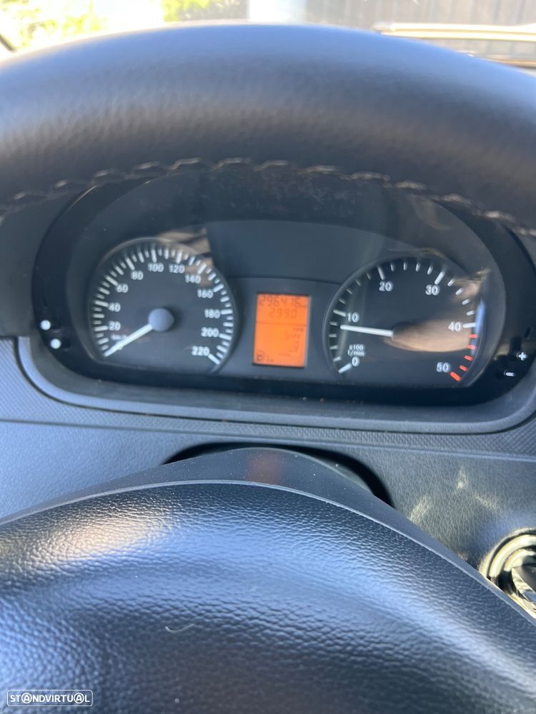 Mercedes-Benz Vito - 15