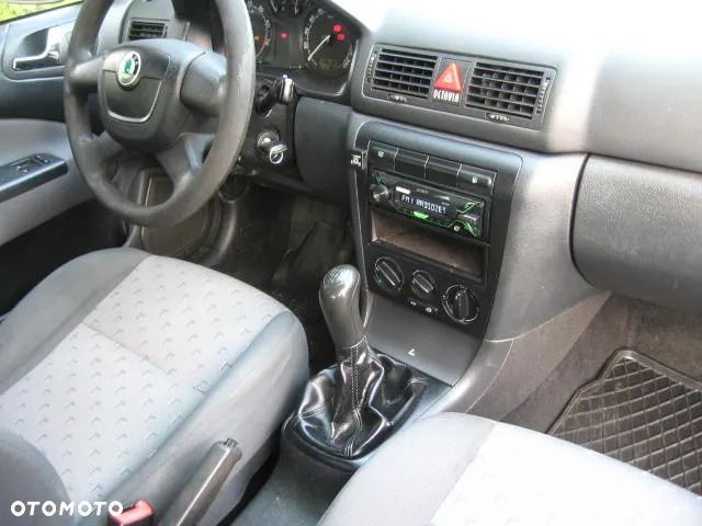 Skoda Octavia 1.6 Active - 13