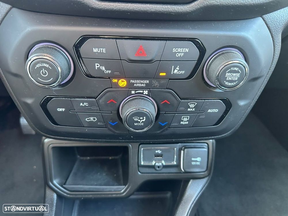 Jeep Renegade - 10