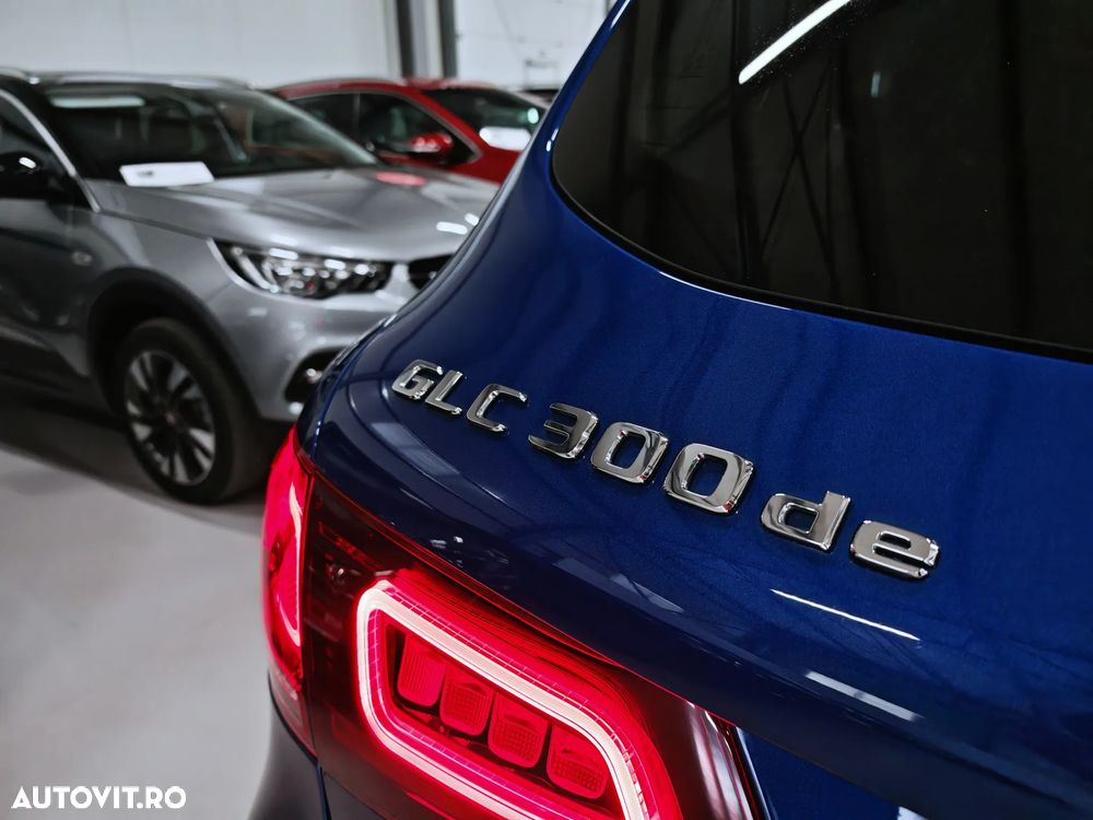 Mercedes-Benz GLC 300 de 4Matic 9G-TRONIC AMG Line - 35