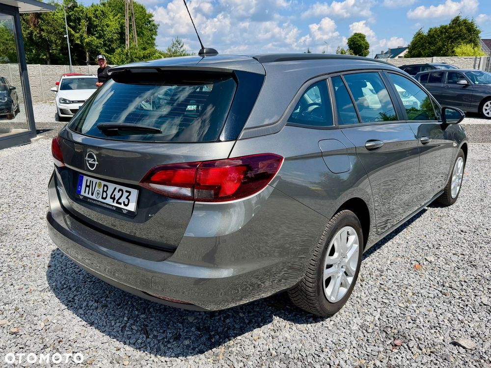 Opel Astra - 4