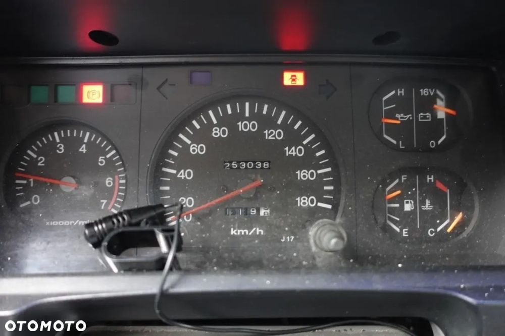 Toyota Land Cruiser - 8