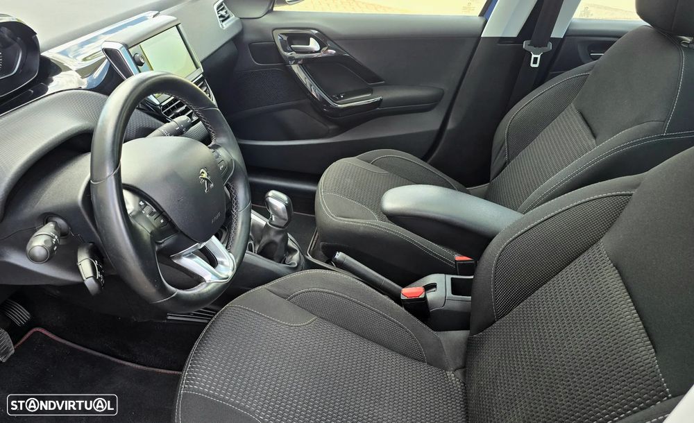 Peugeot 208 PureTech 82 Allure - 10