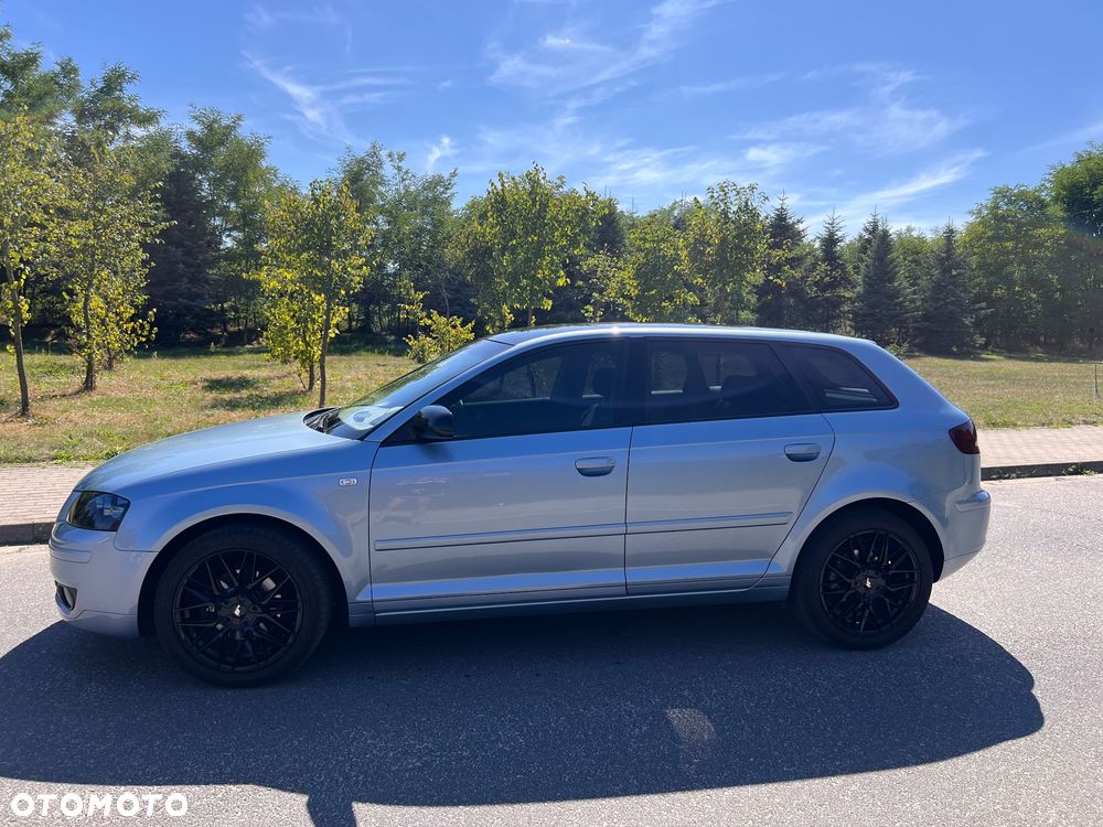 Audi A3 Sportback - 4