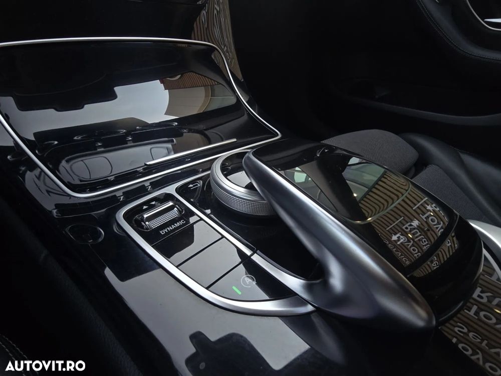Mercedes-Benz C 200 4MATIC Aut. - 26