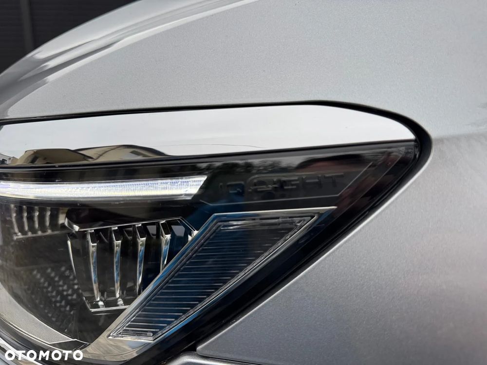 Volkswagen Passat Variant 2.0 TDI SCR Elegance DSG - 3