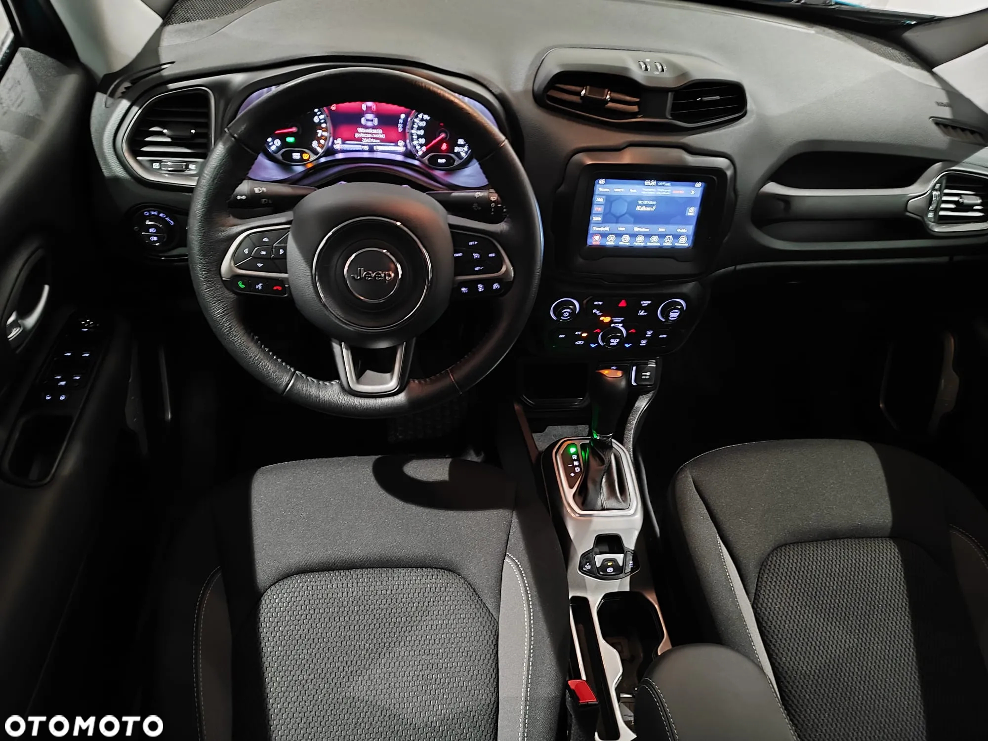 Jeep Renegade 1.5 T4 mHEV Limited FWD S&S DCT - 8