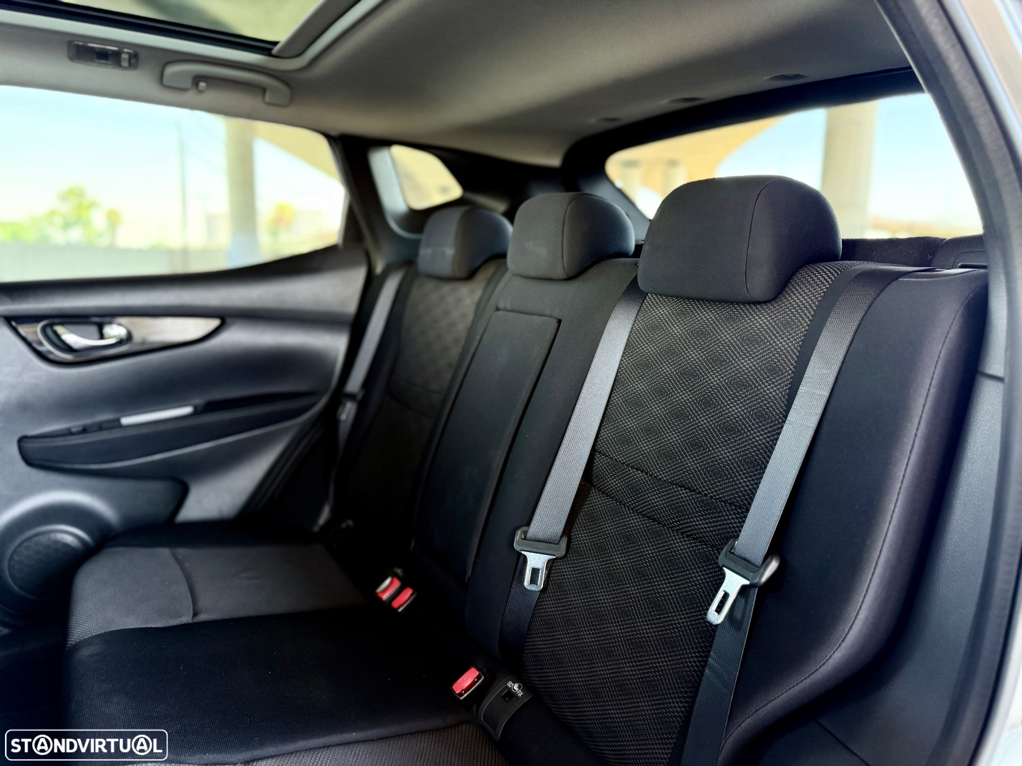 Nissan Qashqai 1.5 dCi N-Connecta - 5