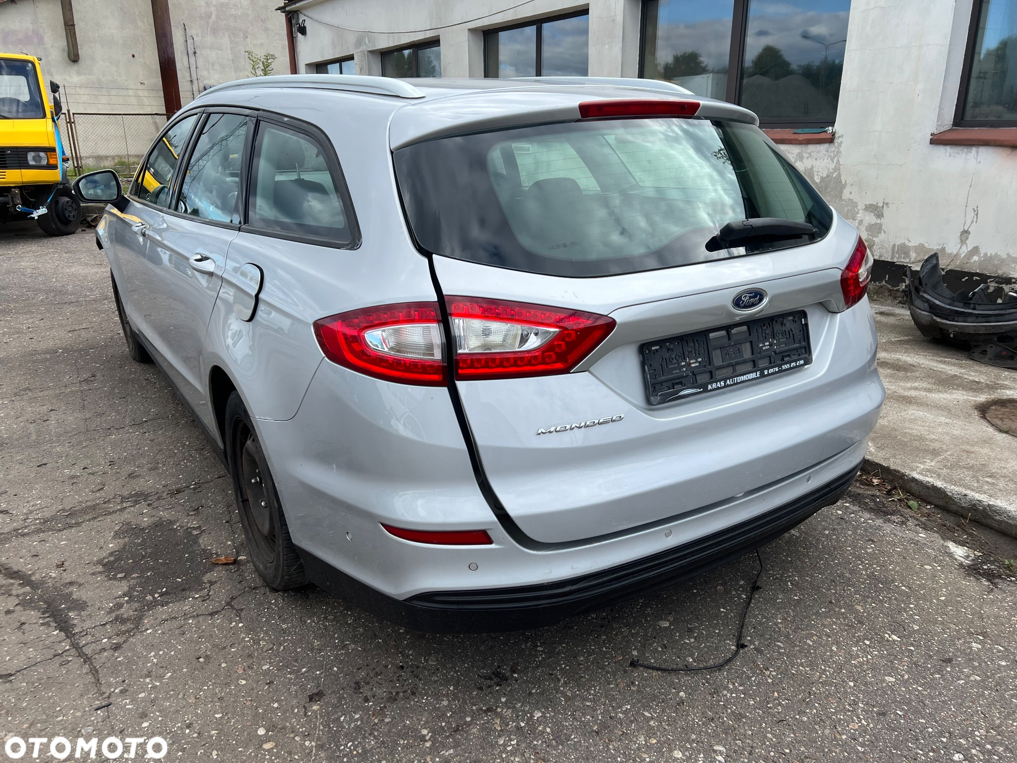 Ford Mondeo mk 5 DD drzwi kombi 14-22 r srebrne - 3