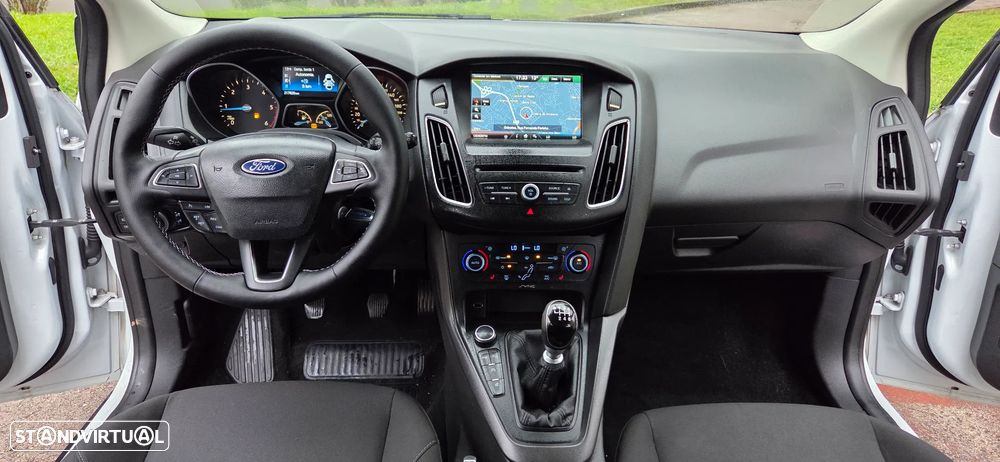 Ford Focus SW 1.5 TDCi Titanium ECOnetic - 28