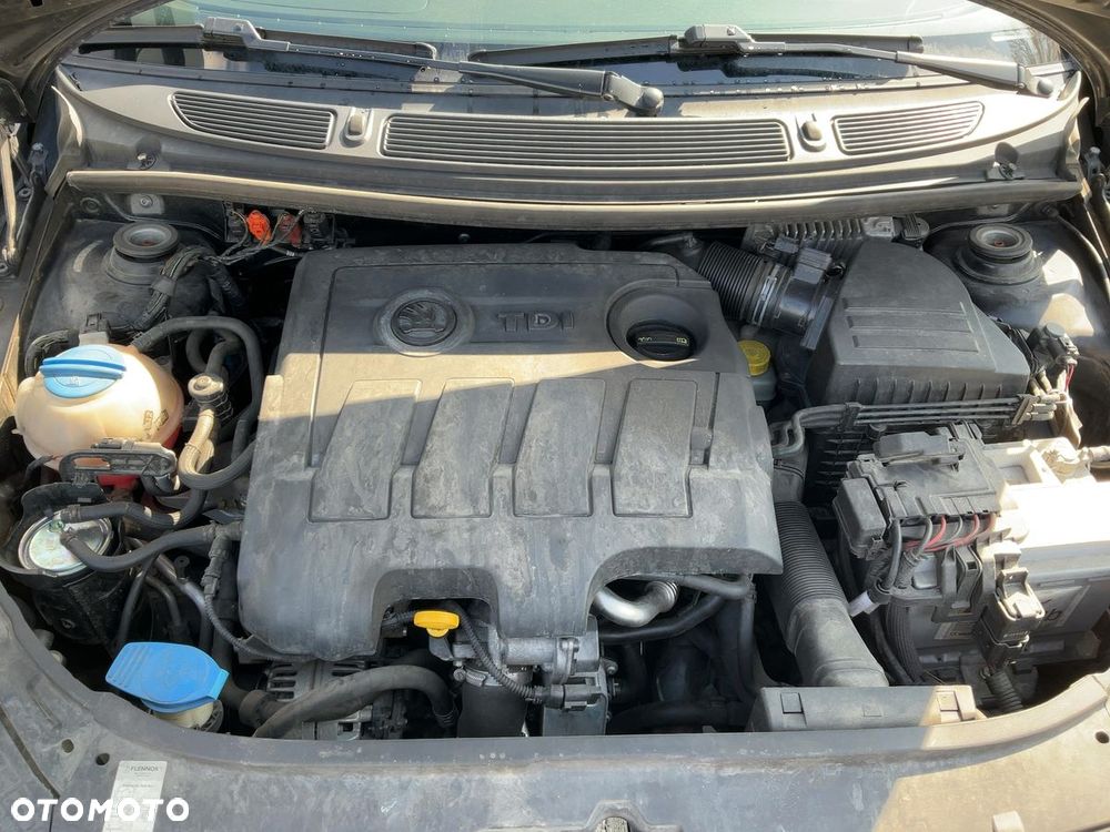 Skoda Roomster 1.6 TDI DPF Ambition - 8