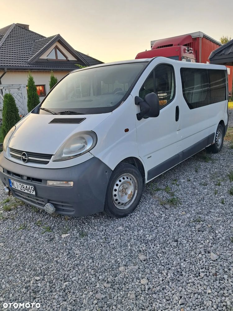 Opel Vivaro - 1