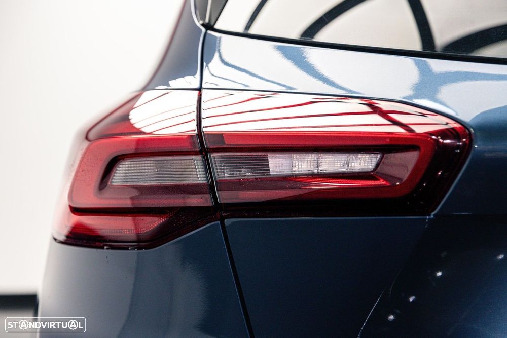 Ford Focus 1.0 EcoBoost MHEV ST-Line - 11