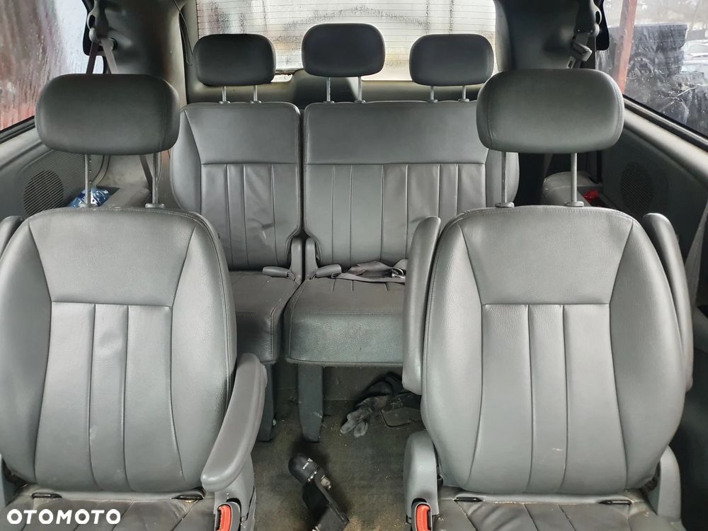 chrysler voyager IV lift fotel kanapa deska kokpit podsufitka boczek podłokietnik licznik - 3