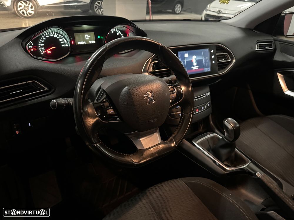 Peugeot 308 SW 1.6 HDi SE Envy - 23